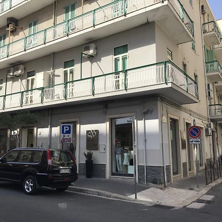Bed and Breakfast Donna Margharet à Crotone Extérieur photo