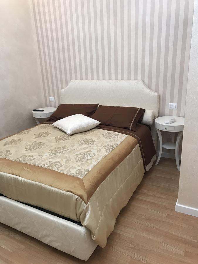 Bed and Breakfast Donna Margharet à Crotone Extérieur photo